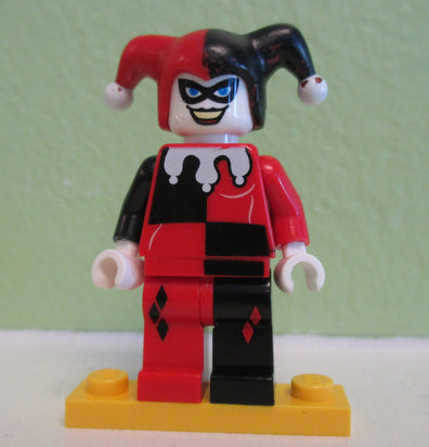 LEGO Minifigure-Harley Quinn - White Hands-Batman I-BAT026-Creative Brick Builders